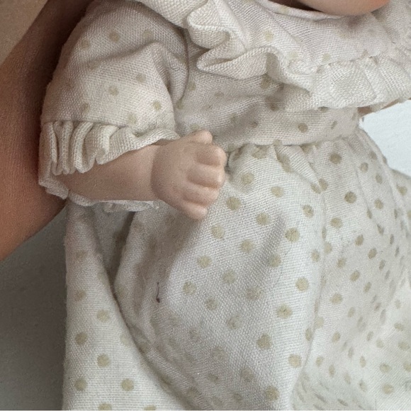 Vintage Jointed Bisque Baby Doll with Handmade Bonnet and Clothes Made in Taiwan - Picture 12 of 14